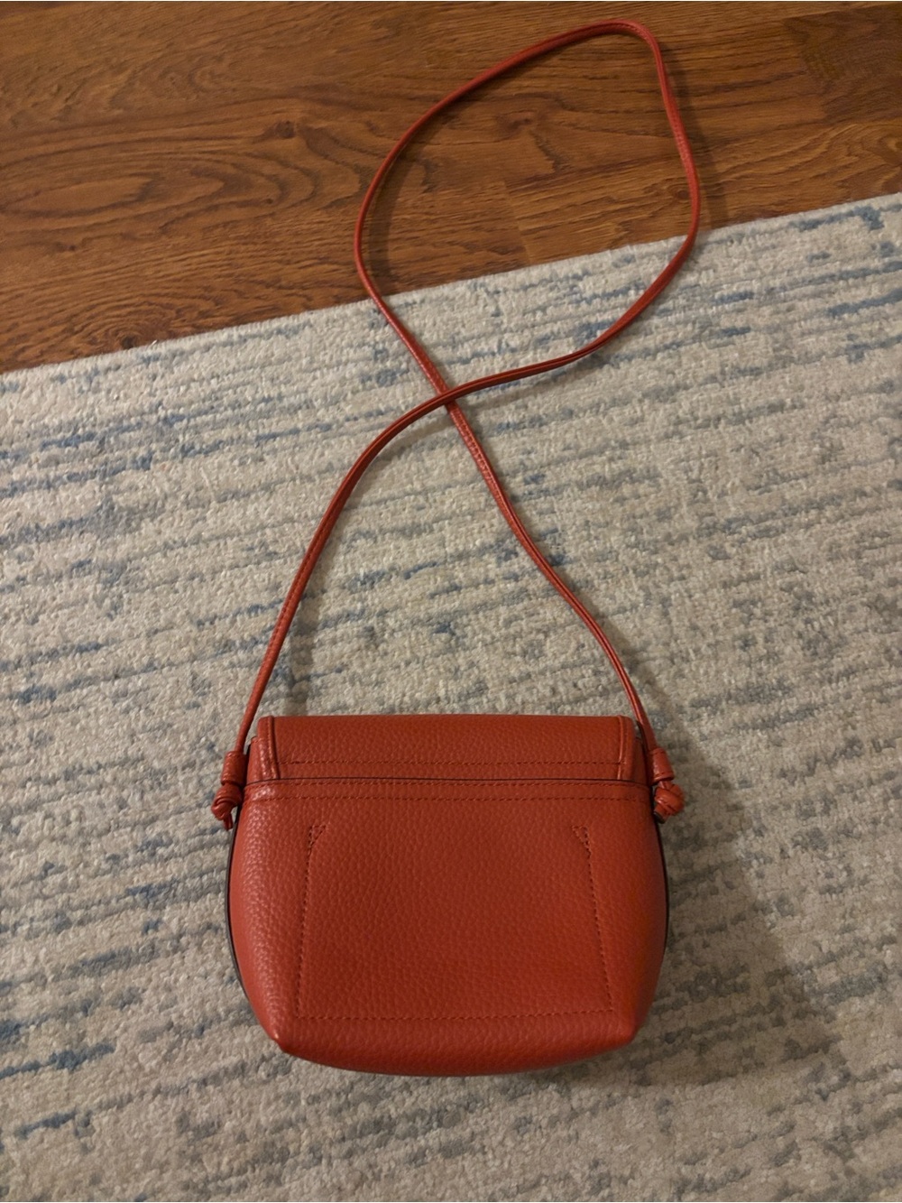 Uniqlo Red Pebbled Leather Crossbody Bag - Picture 2 of 5